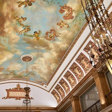 The Pfister Hotel Мілвокі Екстер'єр фото