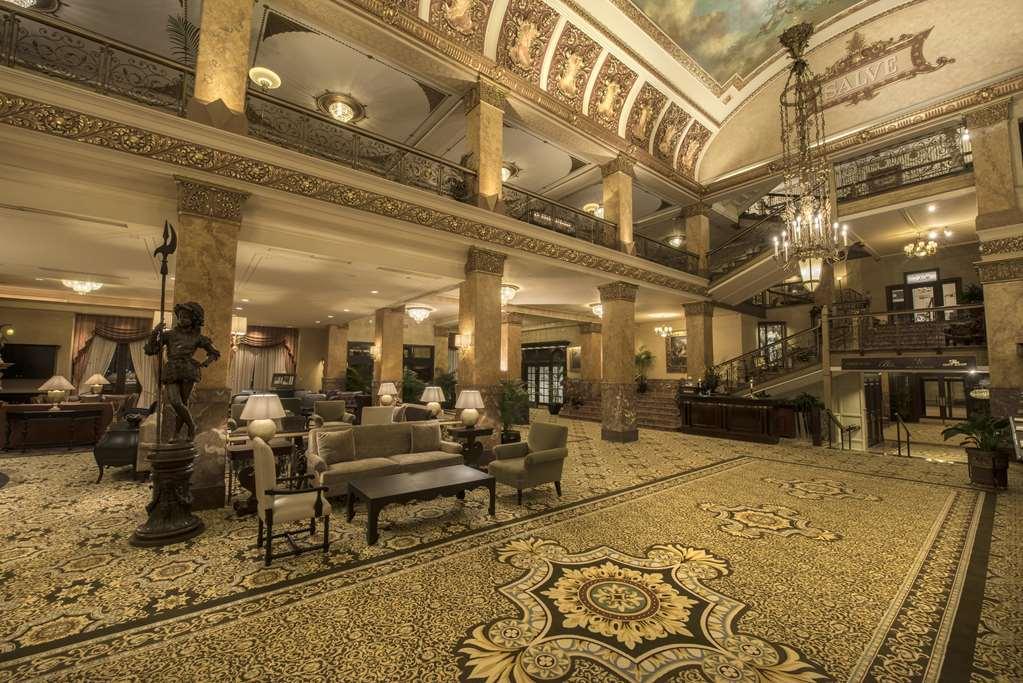 The Pfister Hotel Мілвокі Екстер'єр фото