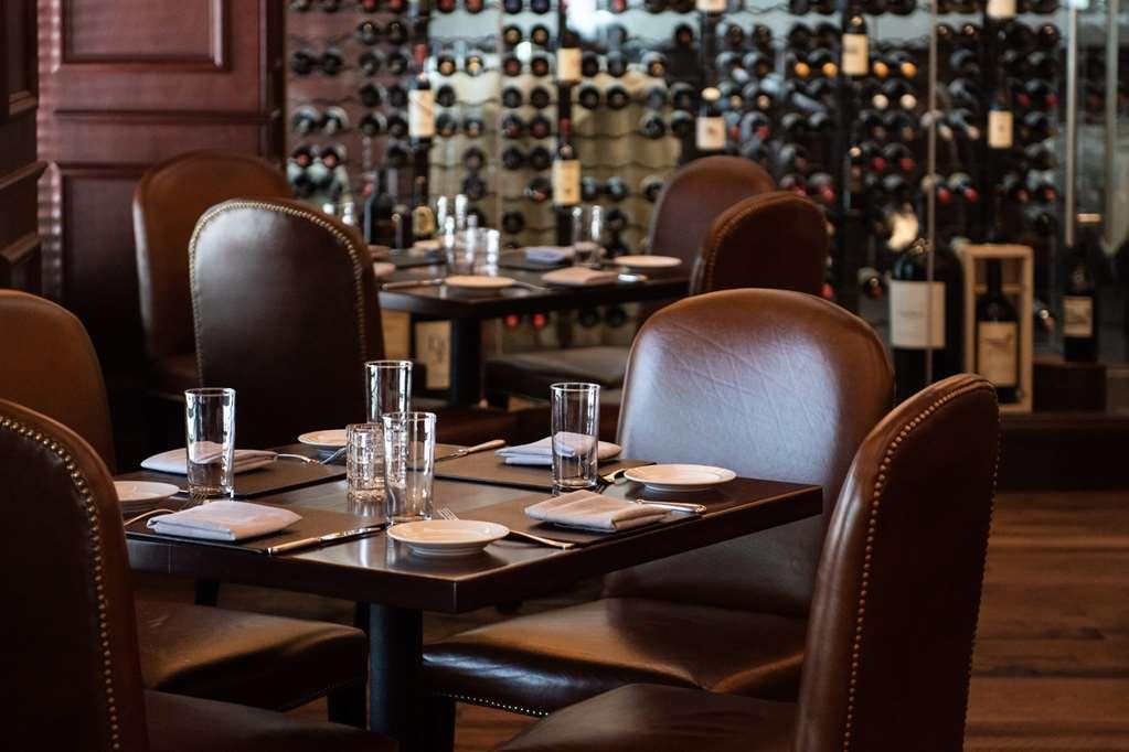 The Pfister Hotel Мілвокі Ресторан фото