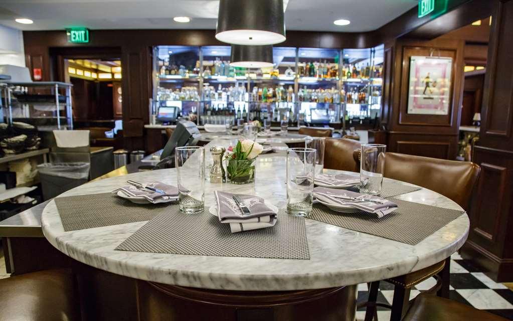 The Pfister Hotel Мілвокі Ресторан фото