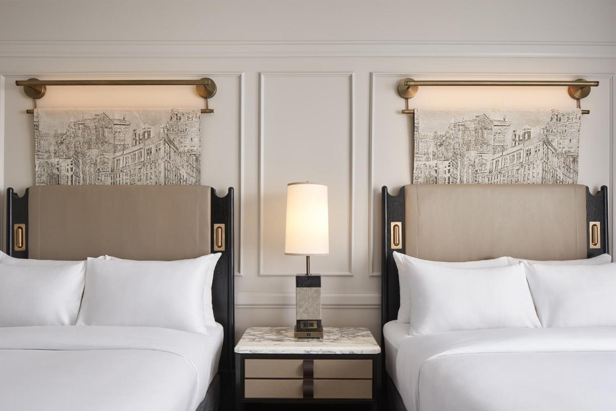 The Pfister Hotel Мілвокі Екстер'єр фото