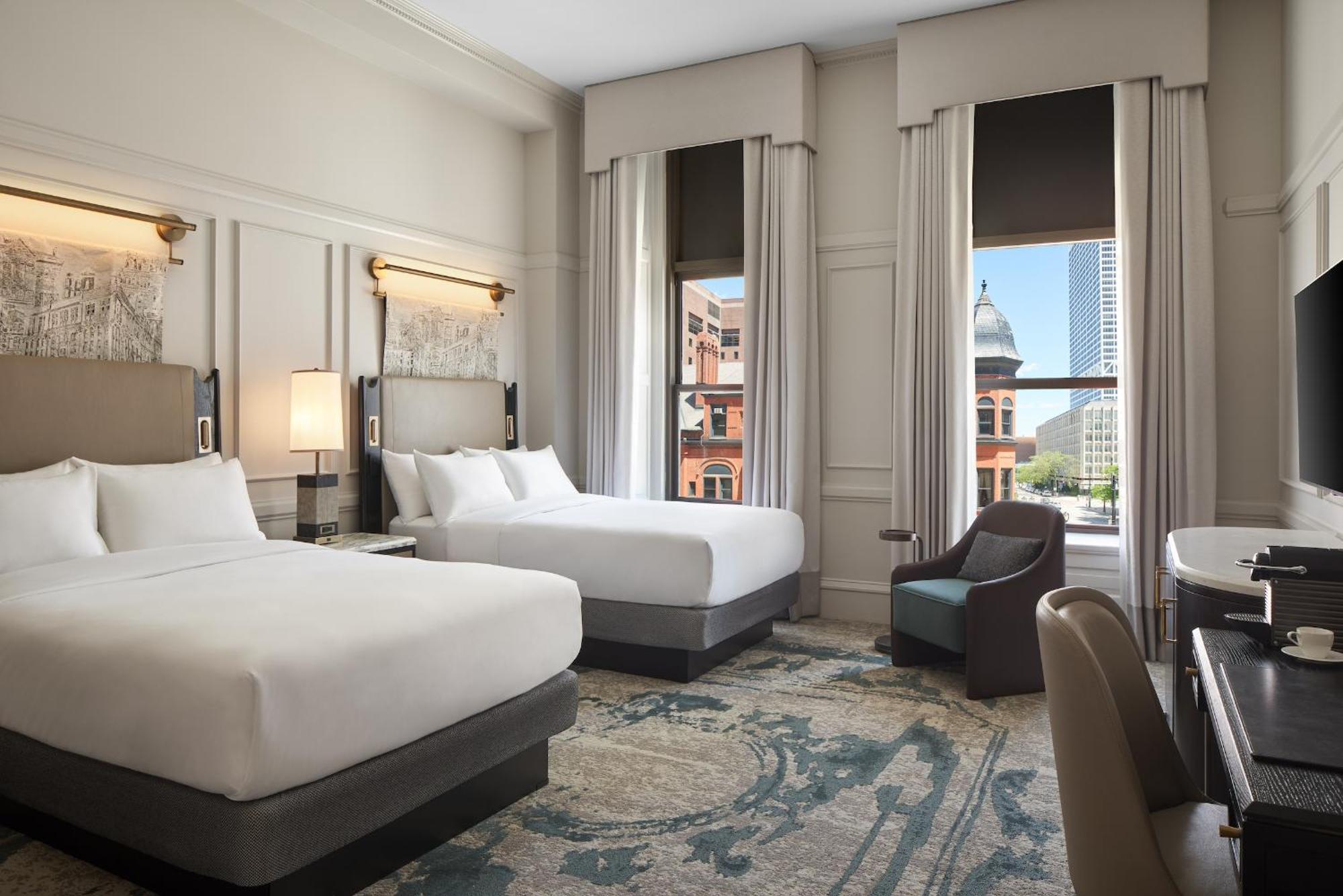 The Pfister Hotel Мілвокі Екстер'єр фото